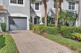 15995 Caldera Ln in Naples, FL - Building Photo - Building Photo