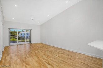 832 Tanbark Dr in Naples, FL - Building Photo - Building Photo