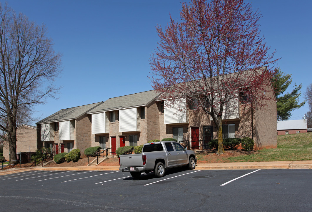 Southgate Apartments in Winston-Salem, NC - Building Photo