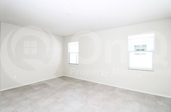18577 W Bronco Trl in Wittmann, AZ - Building Photo - Building Photo