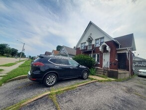 2416 Madison Ave in Granite City, IL - Building Photo - Building Photo
