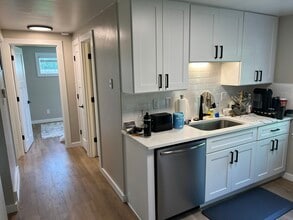 1901 E Oklahoma Ave, Unit 1903 in Milwaukee, WI - Building Photo - Building Photo