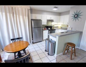 2800 Wayside Ave in Fort Worth, TX - Building Photo - Building Photo