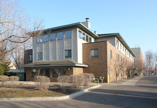 Sonoma Apartments in Hopkins, MN - Building Photo - Building Photo