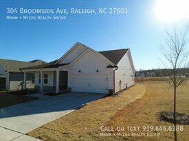 304 Broomside Ave in Garner, NC - Building Photo