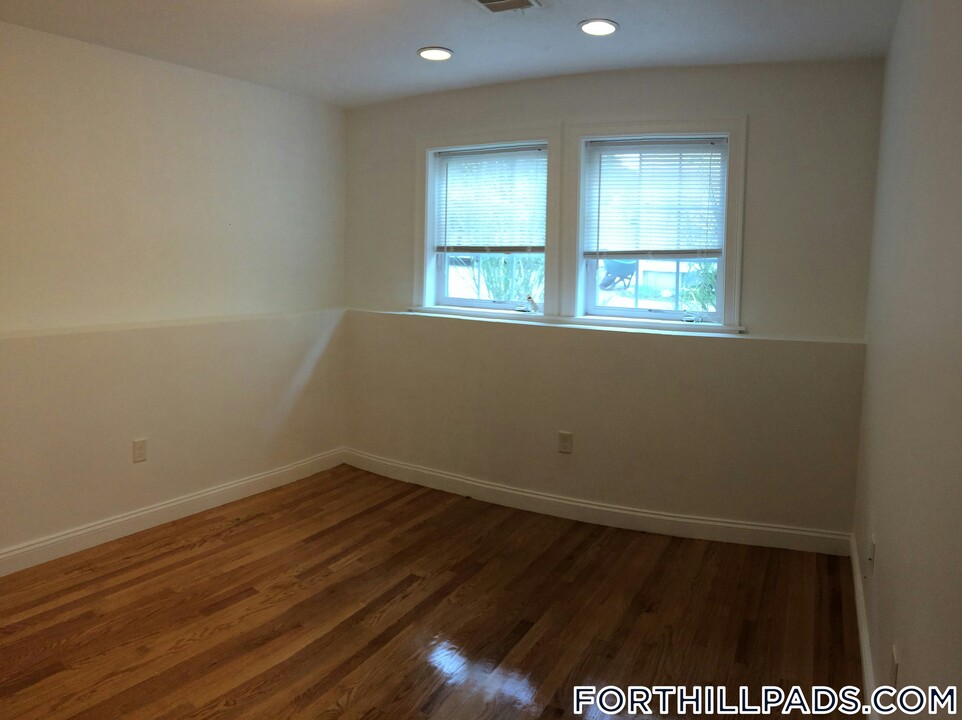 14-16 Notre Dame St. in Boston, MA - Building Photo