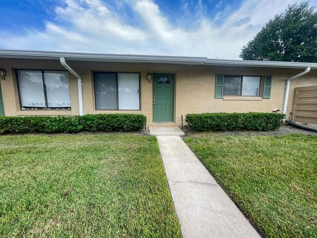 725 Northlake Blvd