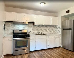 4740 Vancouver Rd in Baltimore, MD - Building Photo - Building Photo