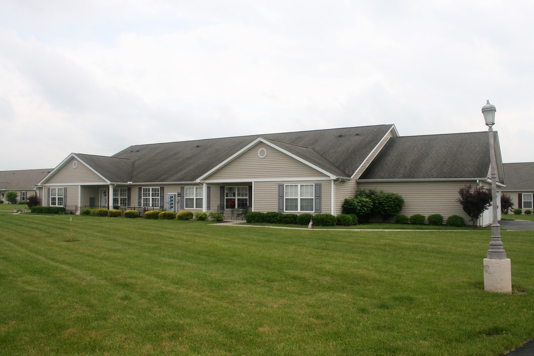 Evergreen Terrace in Youngstown, OH - Foto de edificio