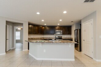 11503 Tangle Branch Ln in Gibsonton, FL - Building Photo - Building Photo