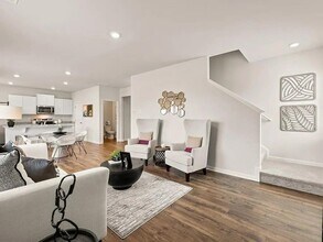 215 Oak Leaf Rd in Dallas, GA - Building Photo - Building Photo