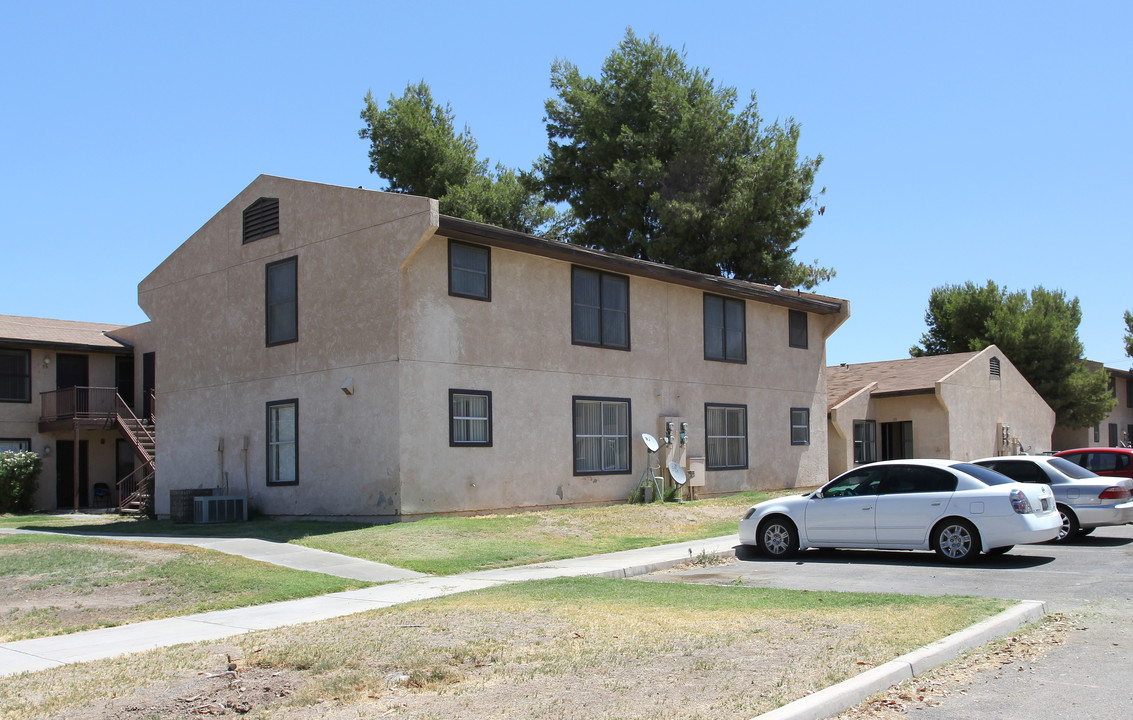 Palm Shadows Apartments in Yuma, AZ - Building Photo