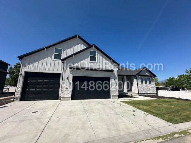 property at 1908 S Berlynn Dr