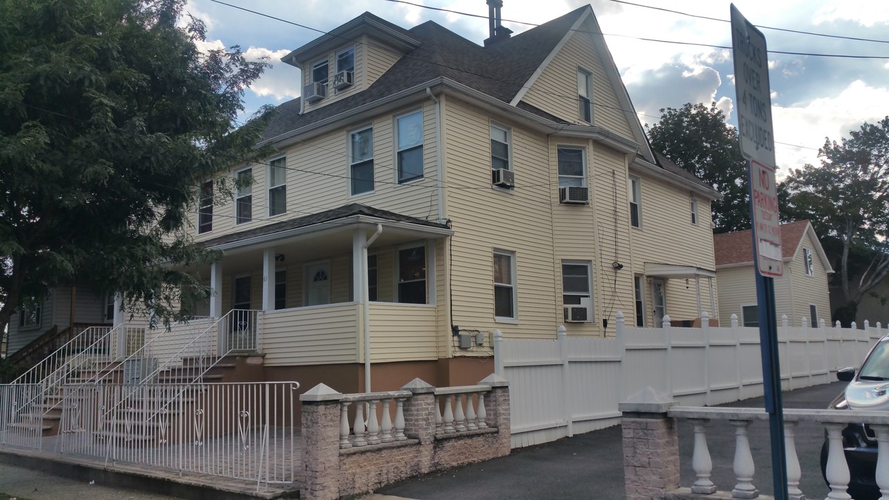 61-63 Grove St in Hackensack, NJ - Building Photo