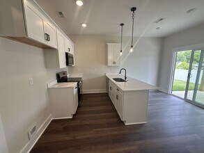 531 Charleston Cv Wy in Clarksville, TN - Building Photo - Building Photo