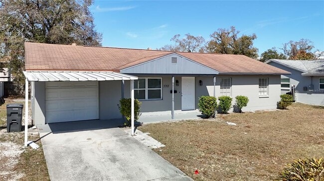 7717 W Hiawatha St in Tampa, FL - Building Photo - Building Photo