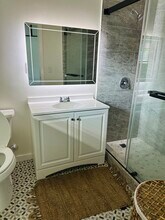 2707 Cridge St, Unit B in Riverside, CA - Foto de edificio - Building Photo