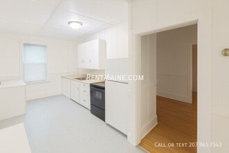 75 Ohio St in Bangor, ME - Foto de edificio - Building Photo