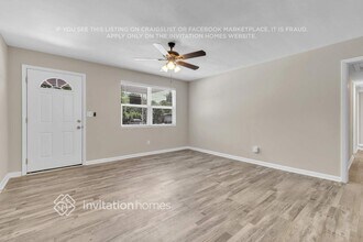 6613 Shady Oak Dr in Jacksonville, FL - Foto de edificio - Building Photo