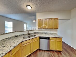 928 Mahle Dr in Reynoldsburg, OH - Building Photo - Building Photo
