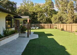 31660 Pitsch Canyon Rd in Malibu, CA - Building Photo - Building Photo