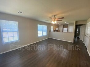 982 Clearwater Cir in Catoosa, OK - Building Photo - Building Photo