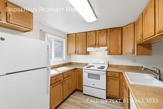 8703 Lake Murray Blvd in San Diego, CA - Building Photo - Building Photo