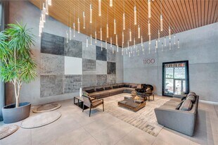 1100S S Miami Ave in Miami, FL - Building Photo