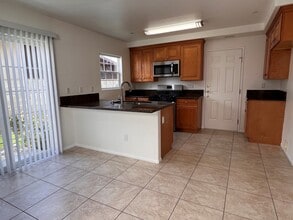 16510 La Salle Ave in Gardena, CA - Foto de edificio - Building Photo