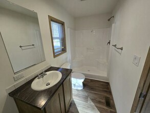 127 Laurinda Ln in Mankato, MN - Foto de edificio - Building Photo