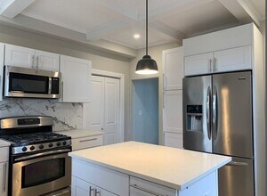 86 Oak St in Waltham, MA - Building Photo - Building Photo