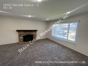 16562 Delton Cir in Huntington Beach, CA - Building Photo - Building Photo
