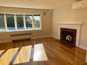 47 Circuit Ln in Waltham, MA - Building Photo - Building Photo