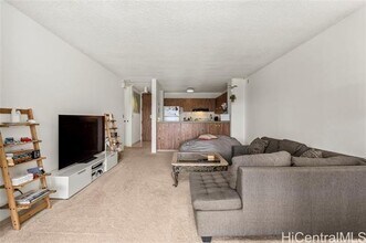 1717 Mott Smith Dr in Honolulu, HI - Building Photo - Building Photo