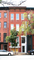 810 N Calvert St Apartamentos