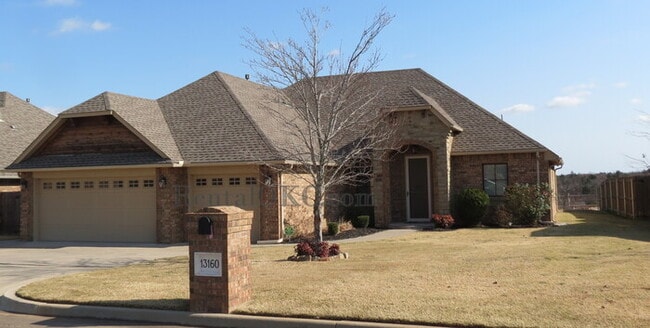 13160 Chinkapin Oak Pl in Choctaw, OK - Building Photo - Building Photo