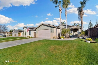 5918 Asti Dr in Bakersfield, CA - Foto de edificio - Building Photo