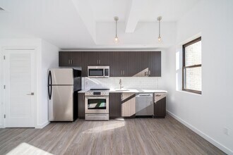 201 Cornelison Ave in Jersey City, NJ - Building Photo - Building Photo