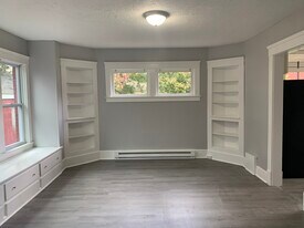 2831 Globe Ave, Unit 1 in Lorain, OH - Building Photo