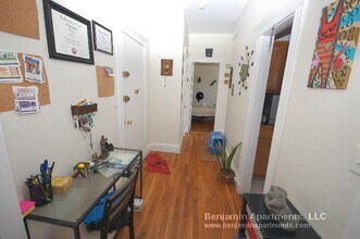 1682 Commonwealth Ave, Unit 32 in Boston, MA - Building Photo - Building Photo