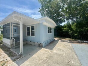 2609 Braeburn Dr in Largo, FL - Building Photo - Building Photo