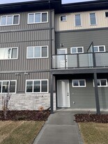 18120-18128 28 Ave SW in Edmonton, AB - Building Photo