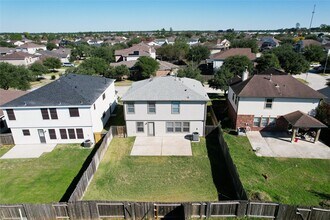29303 Legends Hill Dr in Spring, TX - Building Photo - Building Photo