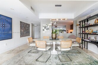 2627 S Bayshore Dr in Miami, FL - Building Photo - Building Photo