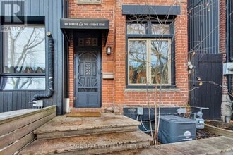 104 Sumach St in Toronto, ON - Building Photo - Building Photo
