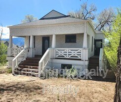 2606 N Cascade Ave in Colorado Springs, CO - Building Photo