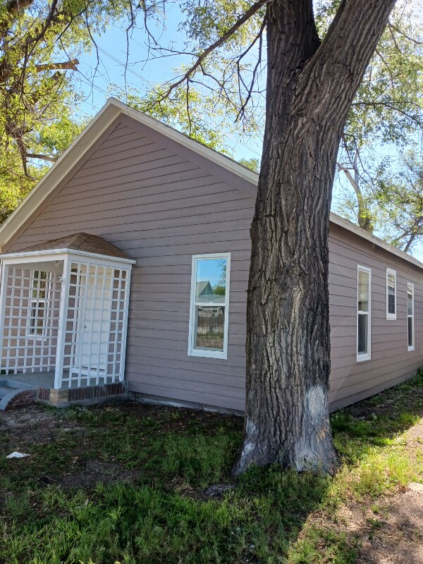 614 N Oak St Rentals in North Platte, NE