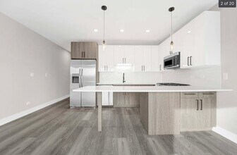 5418 W Belmont Ave in Chicago, IL - Building Photo - Building Photo