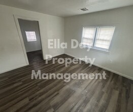 1801 S Glenn Ave in Wichita, KS - Building Photo - Building Photo