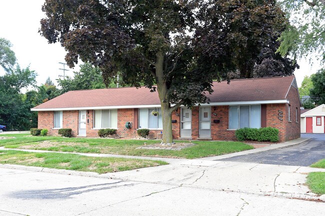 2523 Galpin Ave in Royal Oak, MI - Foto de edificio - Building Photo